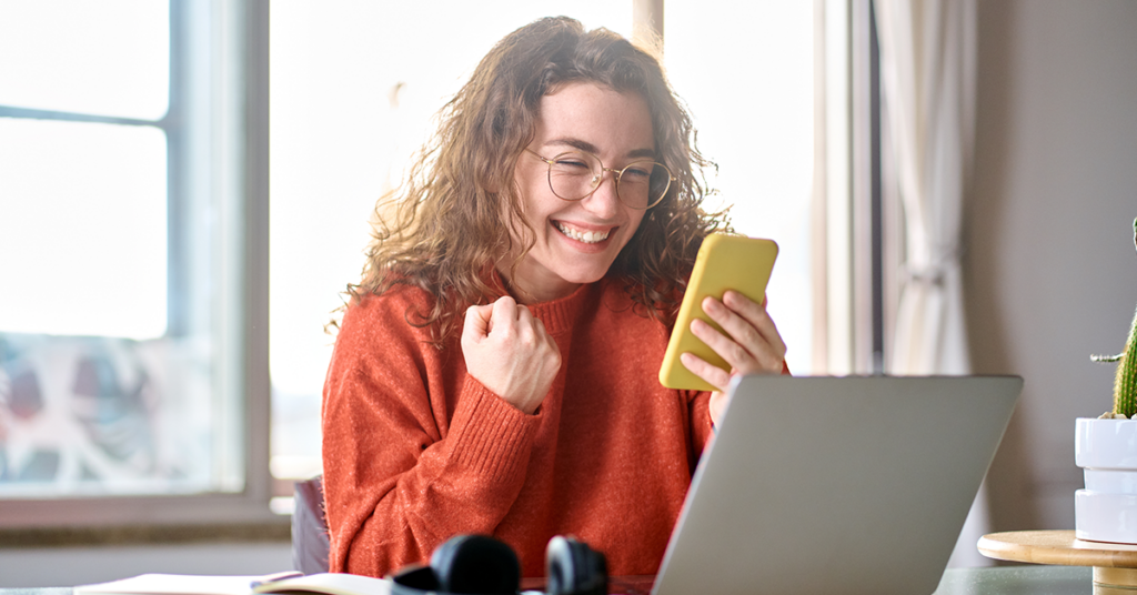 Employees of Bjorn Lunden walking